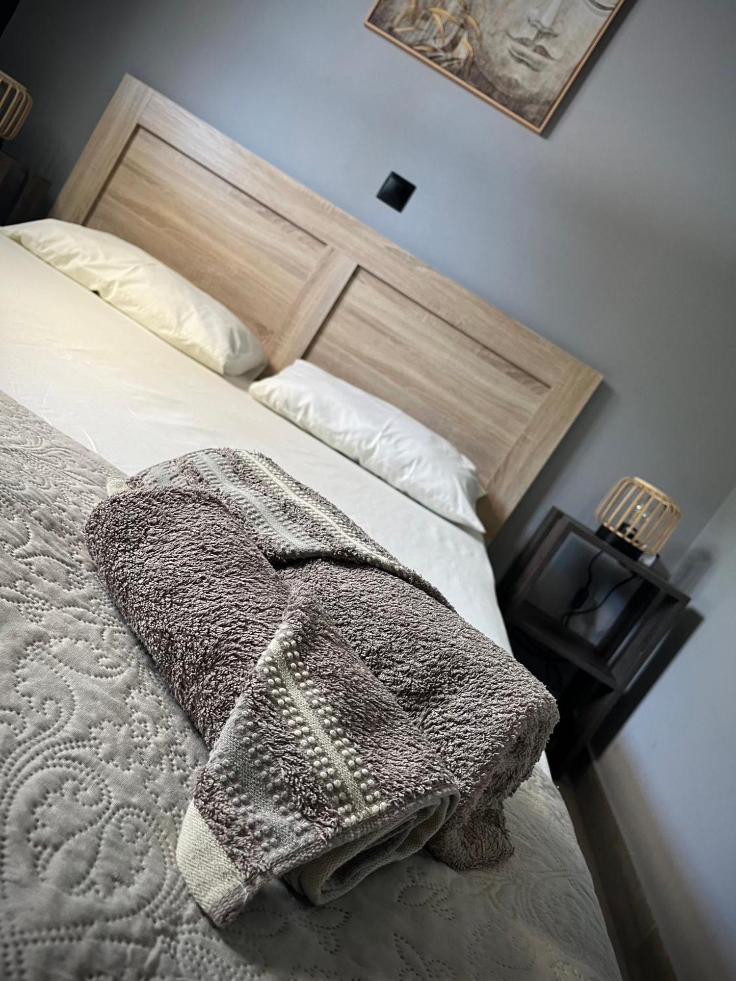 Joannas Airport Luxury Rooms Αρτέμιδα Εξωτερικό φωτογραφία